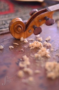 In the Workshop of Ilja Grawert Master Violin maker