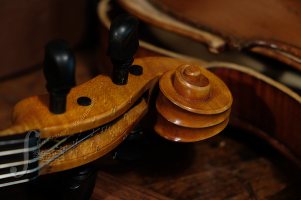 Strad model 'Beckerath' violin handmade by Ilja Grawert Beckerath stradivari copy handmade violin by Ilja Grawert violin shop workshop Brisbane Australia