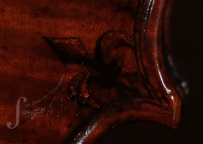 7/8 size beautiful Violin with Fleur de Lils Painting